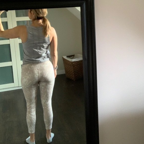 Lululemon tights. 25” - Picture 3 of 5